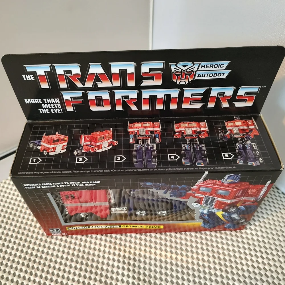 Hasbro transformers autobot